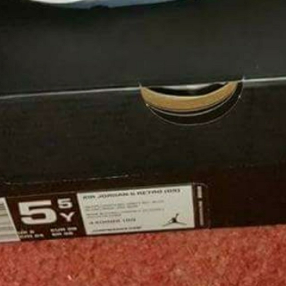 Jordan 5s - Picture 7 of 7
